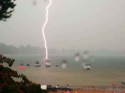 Coastal Rowing und Gewitter