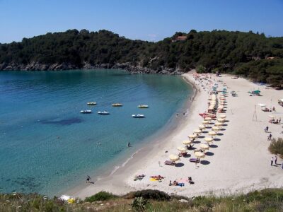 Landiung Beach for boats in Elba